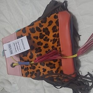 ⭐️⚡️ NWT Leopard Print Purse with Yellow and Tan Accent with Fringe on sides